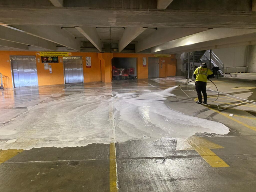 commercial power washing Brooklyn ny